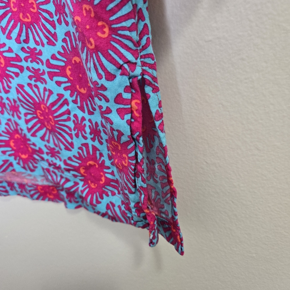 ESCAPADA LIVING Geometric Embroidered Vibrant V neck 3/4 Sleeve Top XS - Picture 8 of 10